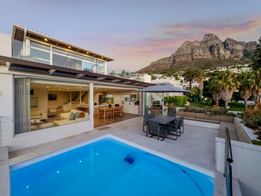 4 Bedroom Property for Sale in Camps Bay Western Cape